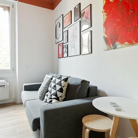 Modern And Cozy Apt In Porta Romana Мілан Екстер'єр фото